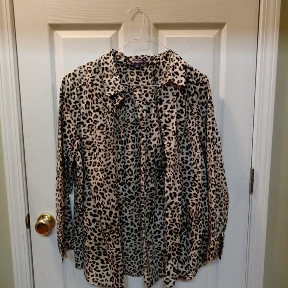 NWOT Womens AnimalPrint buttondown top PlusSize24W - Picture 5 of 6